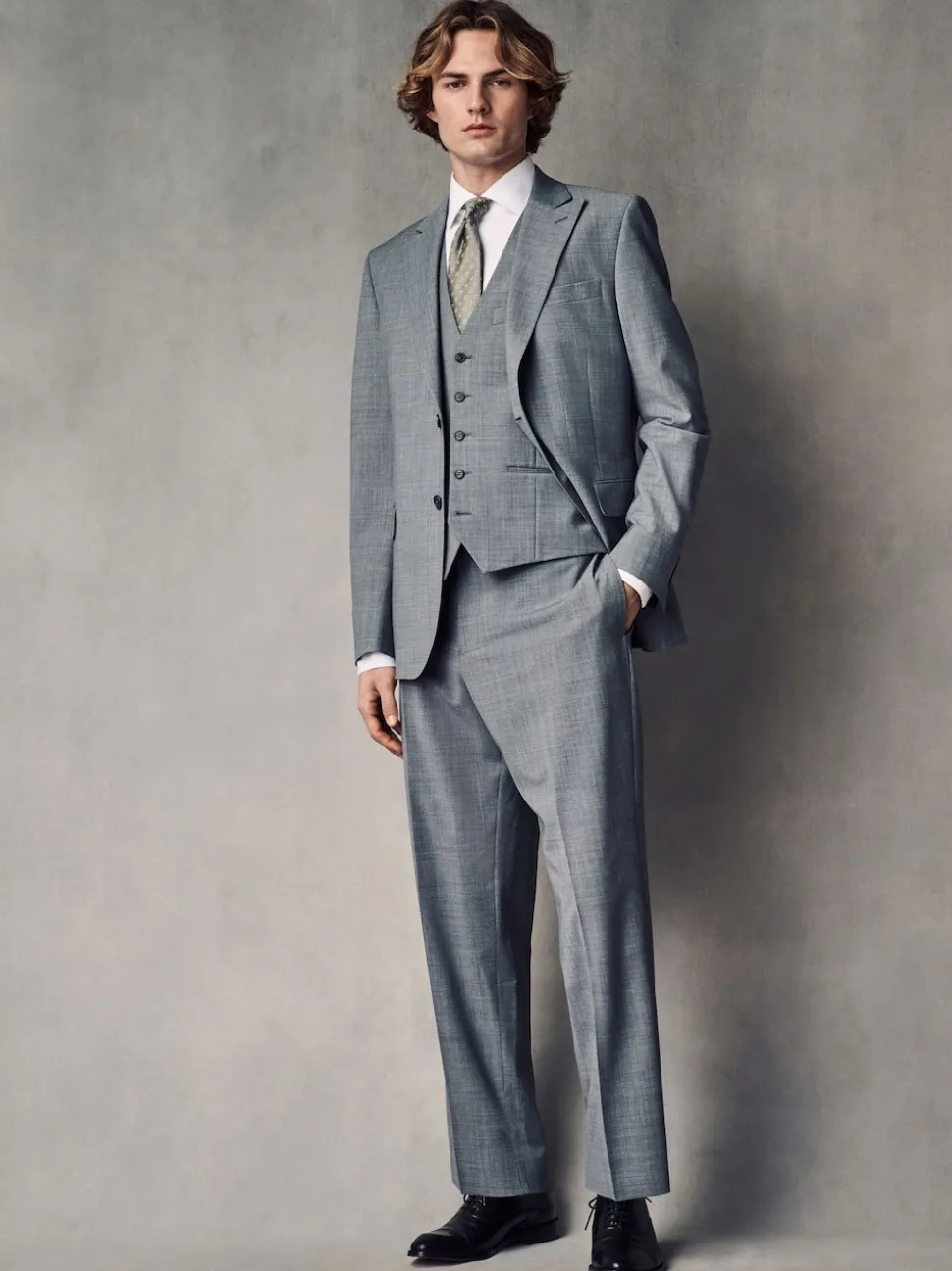 Grey Regular Fit Wool Blend Motionflex Waistcoat