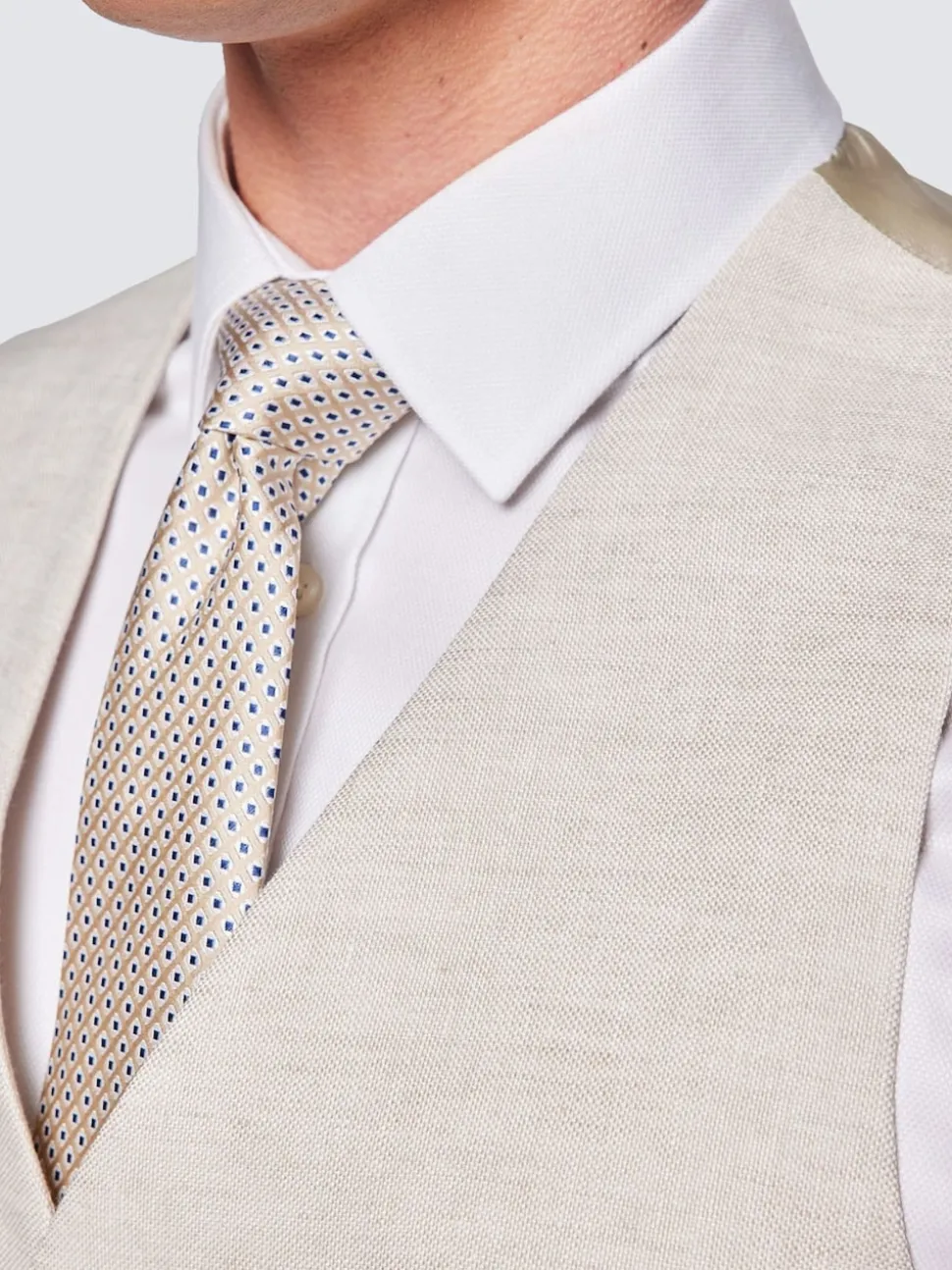Hawes & Curtis Cream Tailored Italian 100% Linen Waistcoat