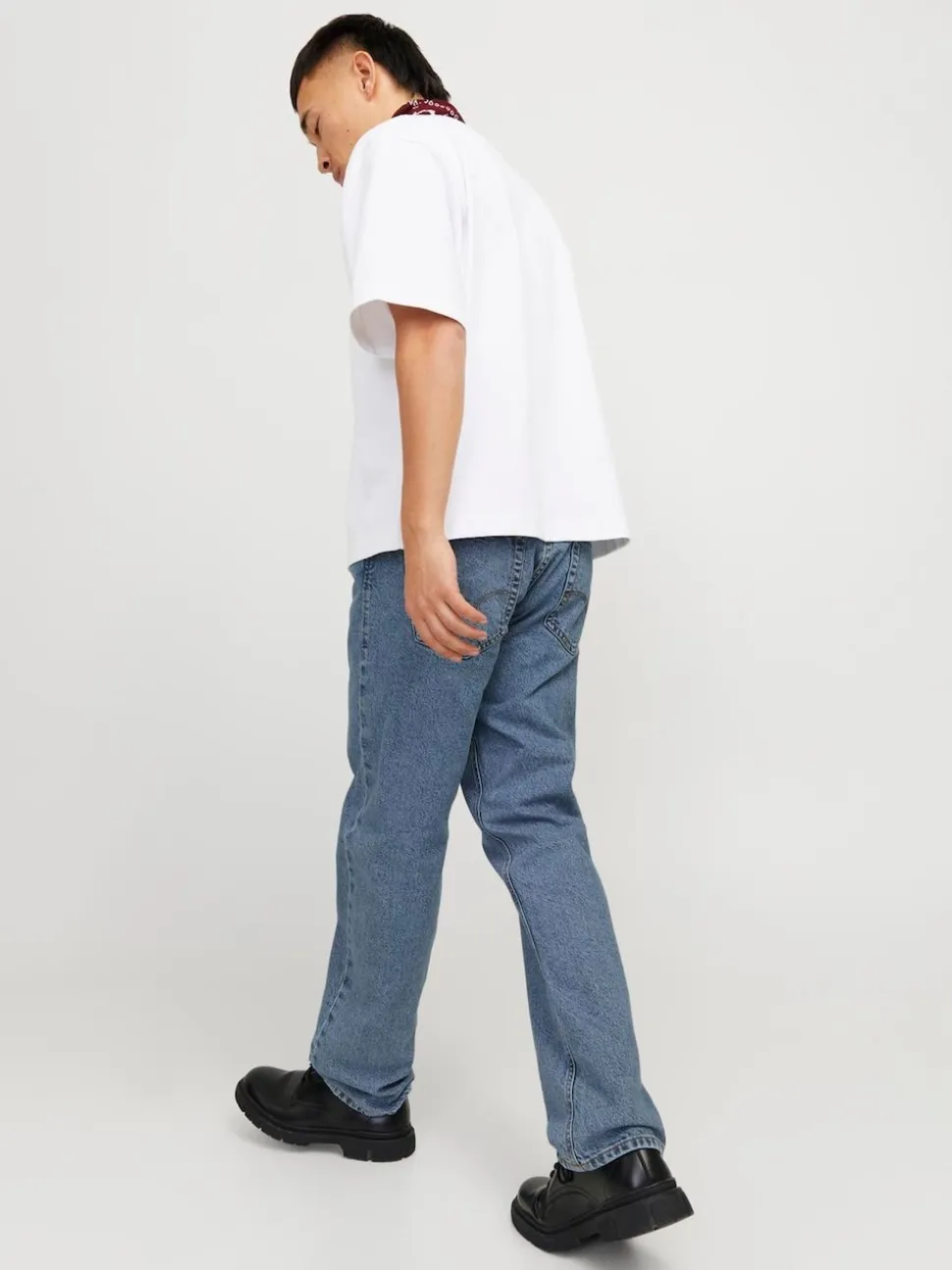 JACK & JONES Blue Relaxed Fit Chris Jeans
