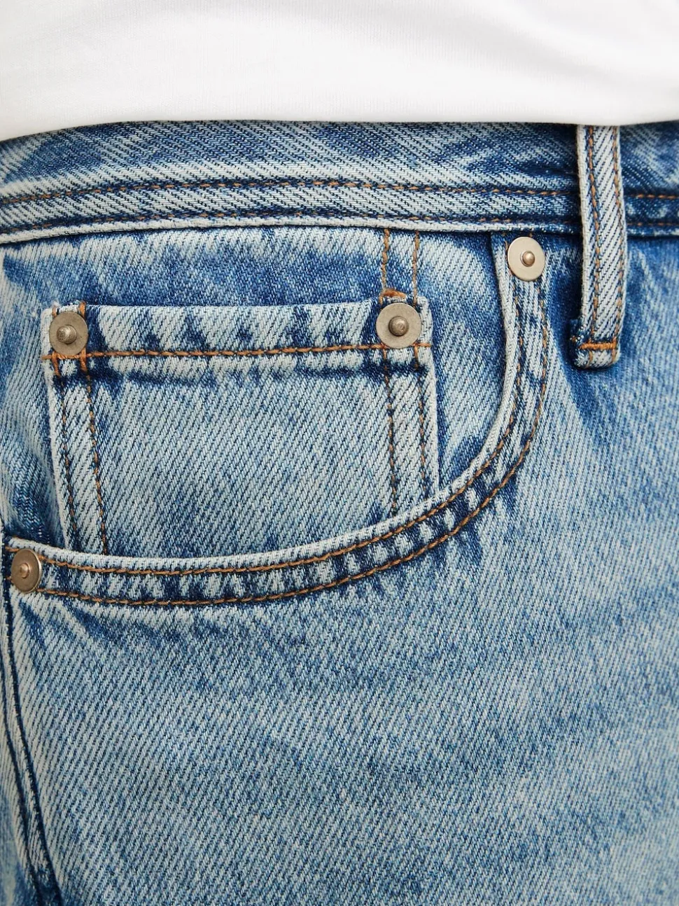 JACK & JONES Light Blue Chrome Relaxed Fit Chris Jeans