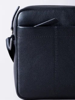 Lakeland Leather Black Crummock Reporter Bag
