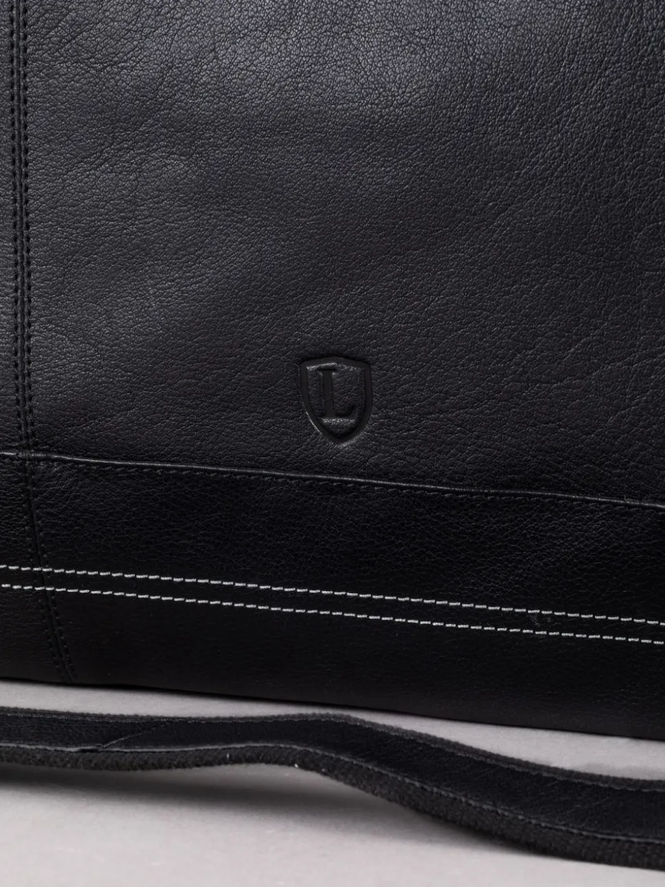 Lakeland Leather Black Keswick Holdall