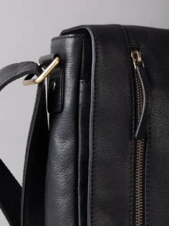 Lakeland Leather Black Large Keswick Leather Messenger Bag
