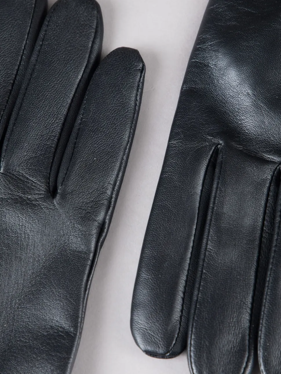 Lakeland Leather Black Mardale Gloves