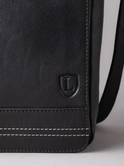 Lakeland Leather Black Medium Keswick Messenger Bag