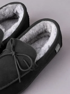 Lakeland Leather Black Mens Sheepskin Moccasin Slippers