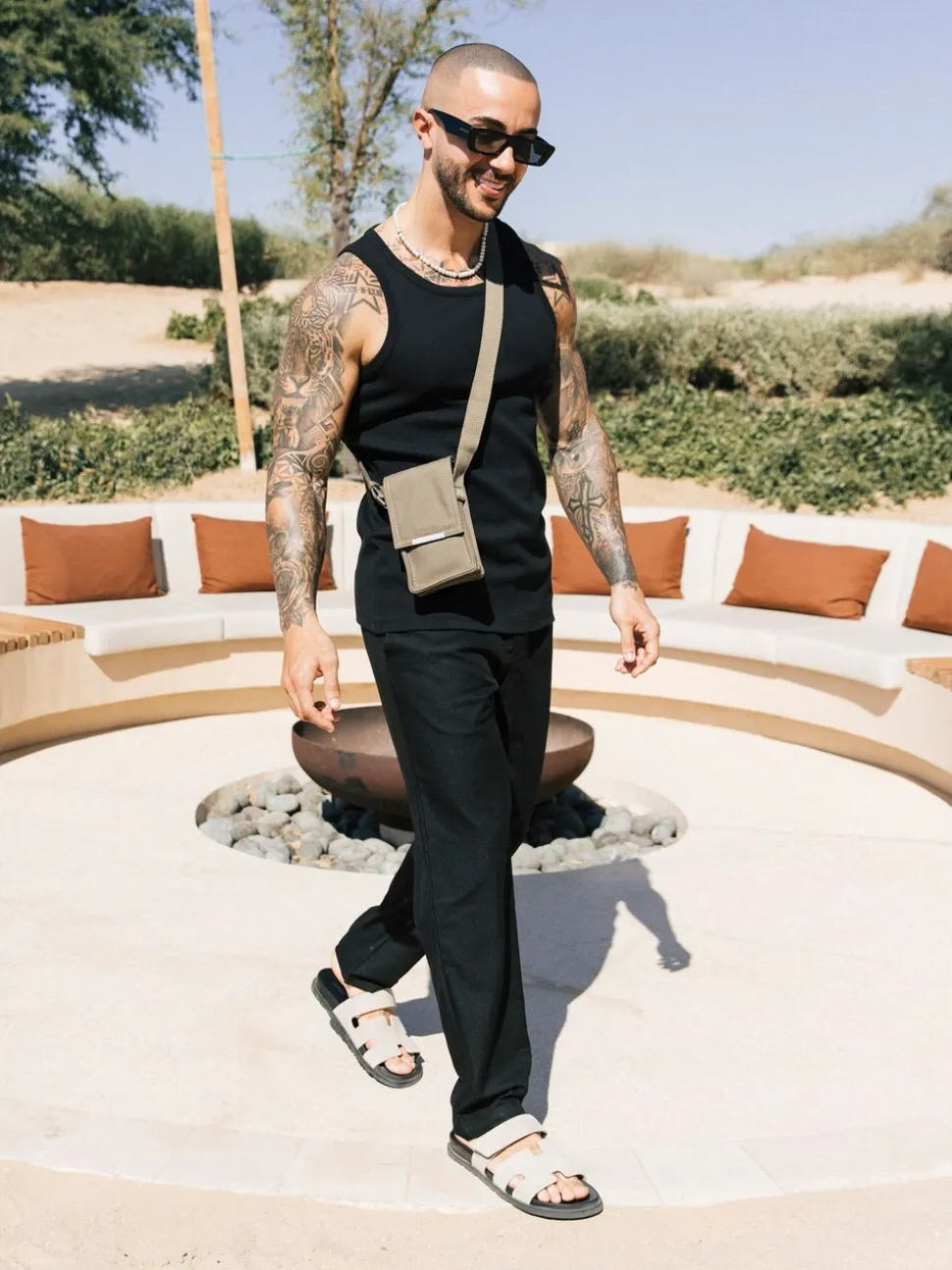 MAUVAIS Black Signature Vest