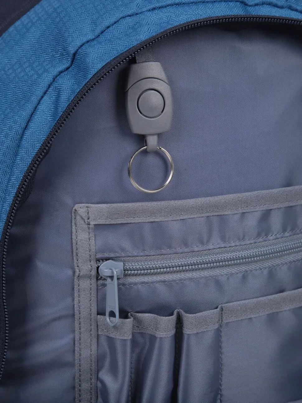 Mountain Warehouse Blue Quest 30L Laptop Bag