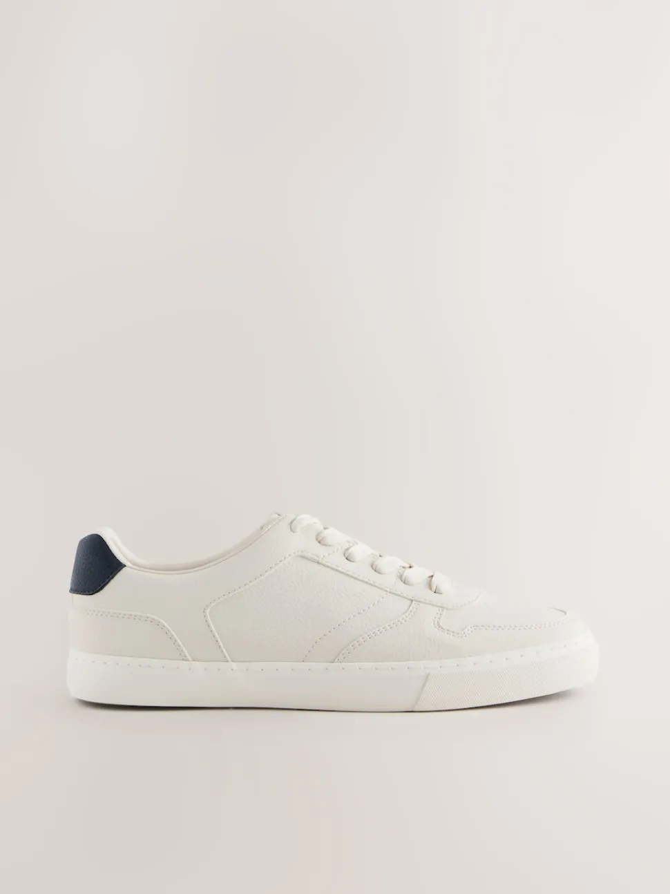 Neutral Low Court Trainers