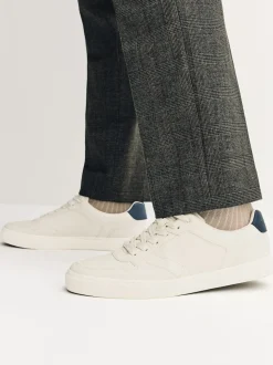 Neutral Low Court Trainers