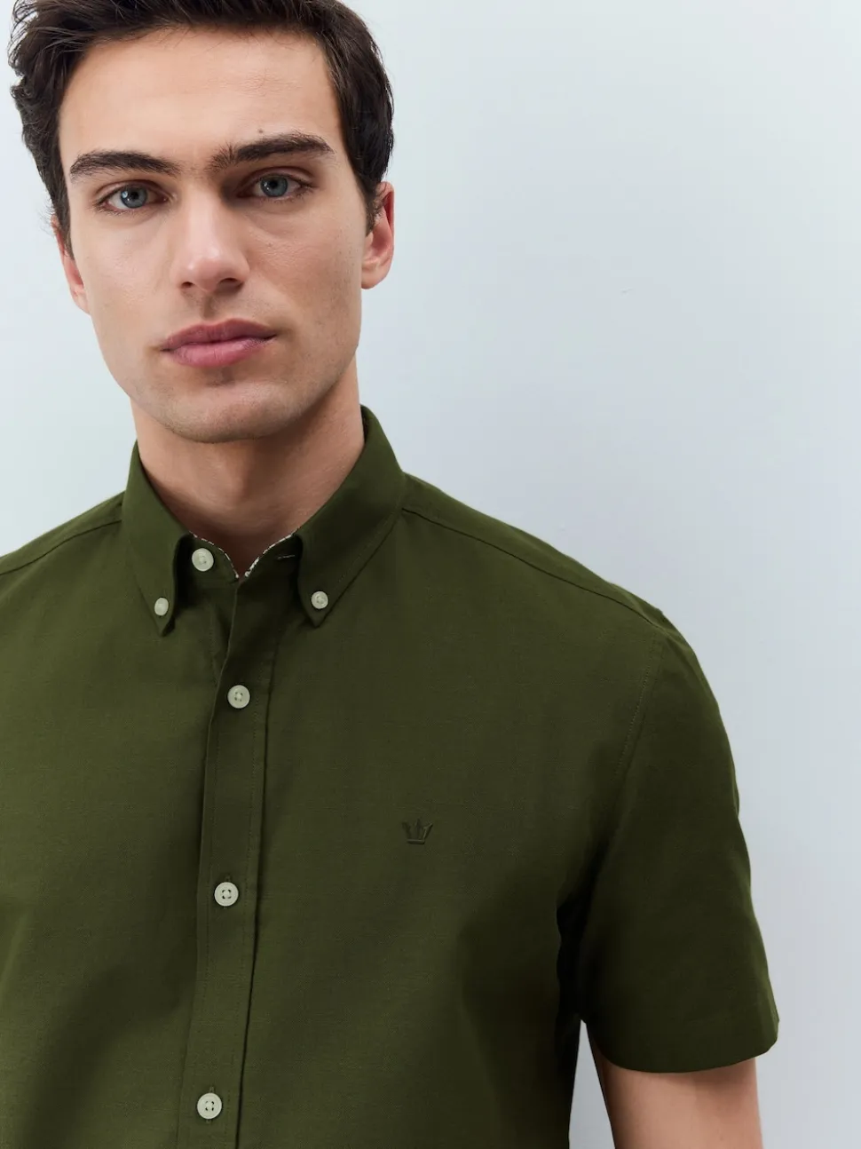 Olive Green Stretch Oxford Short Sleeve Shirt