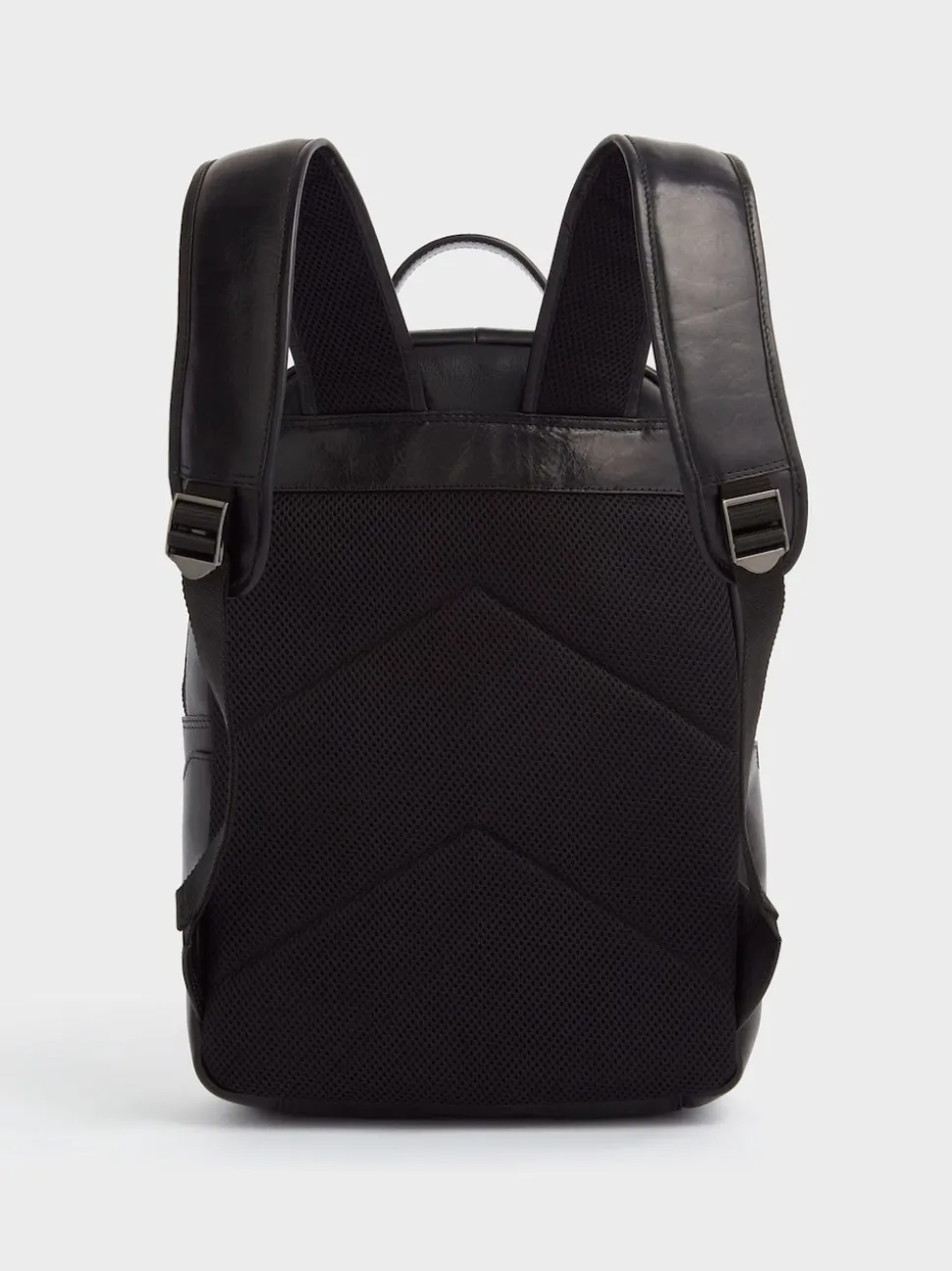 Osprey London Black Carter Saddle Leather Backpack