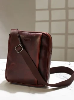 Osprey London Brown Carter Saddle Leather Small Messenger Bag