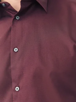 Red Slim Fit Easy Care Textured Single Cuff Smart Shirt