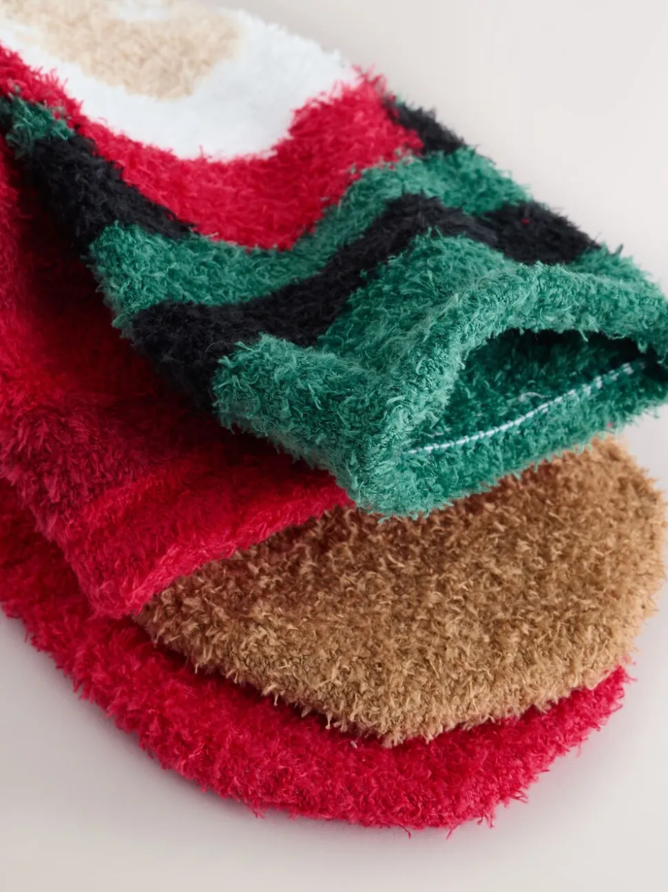 Red/Green Santa and Reindeer Christmas Pattern Cosy Socks 2 Pack
