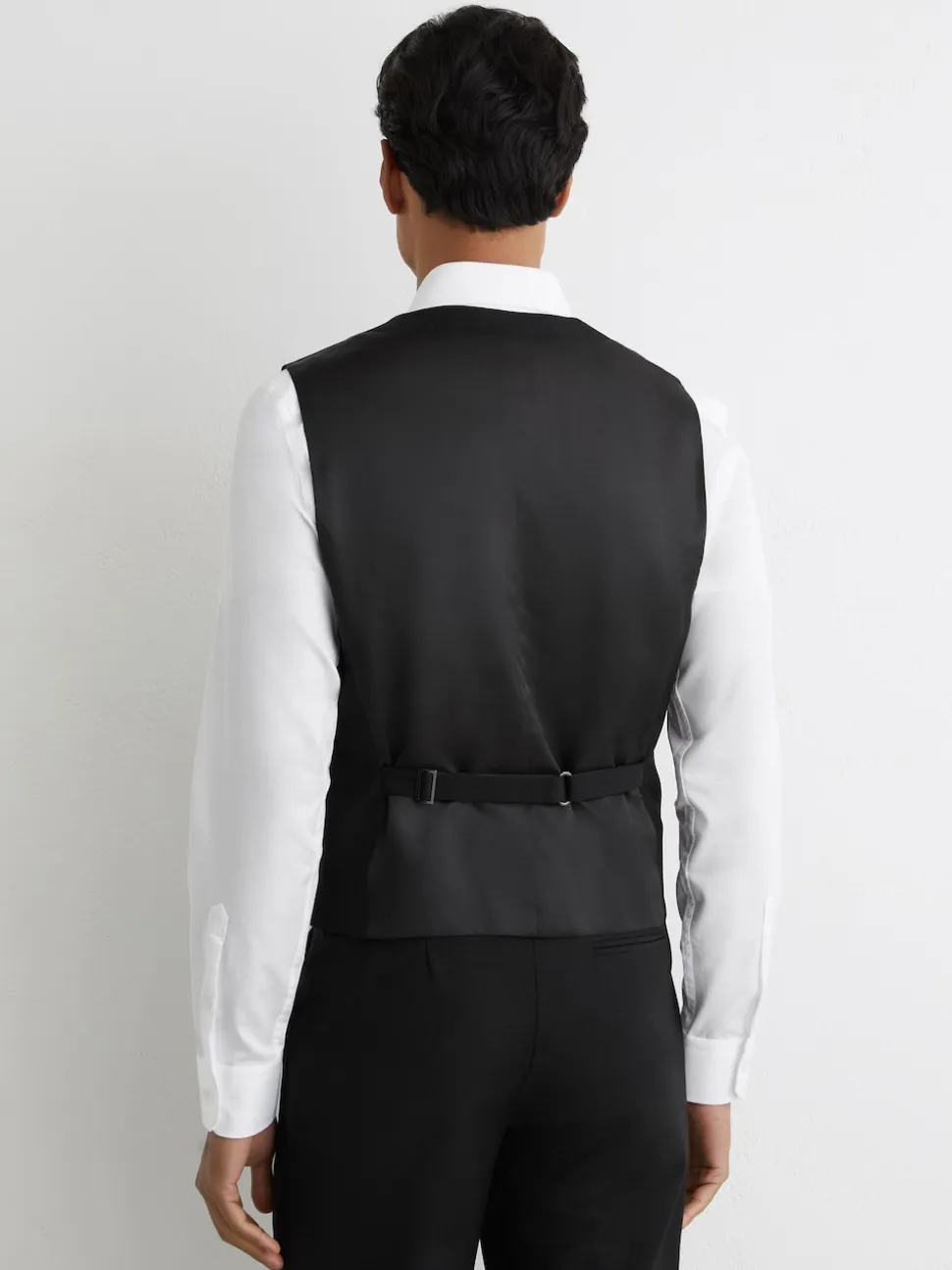 Reiss Black Poker Wool-Blend Tailored-Fit Waistcoat