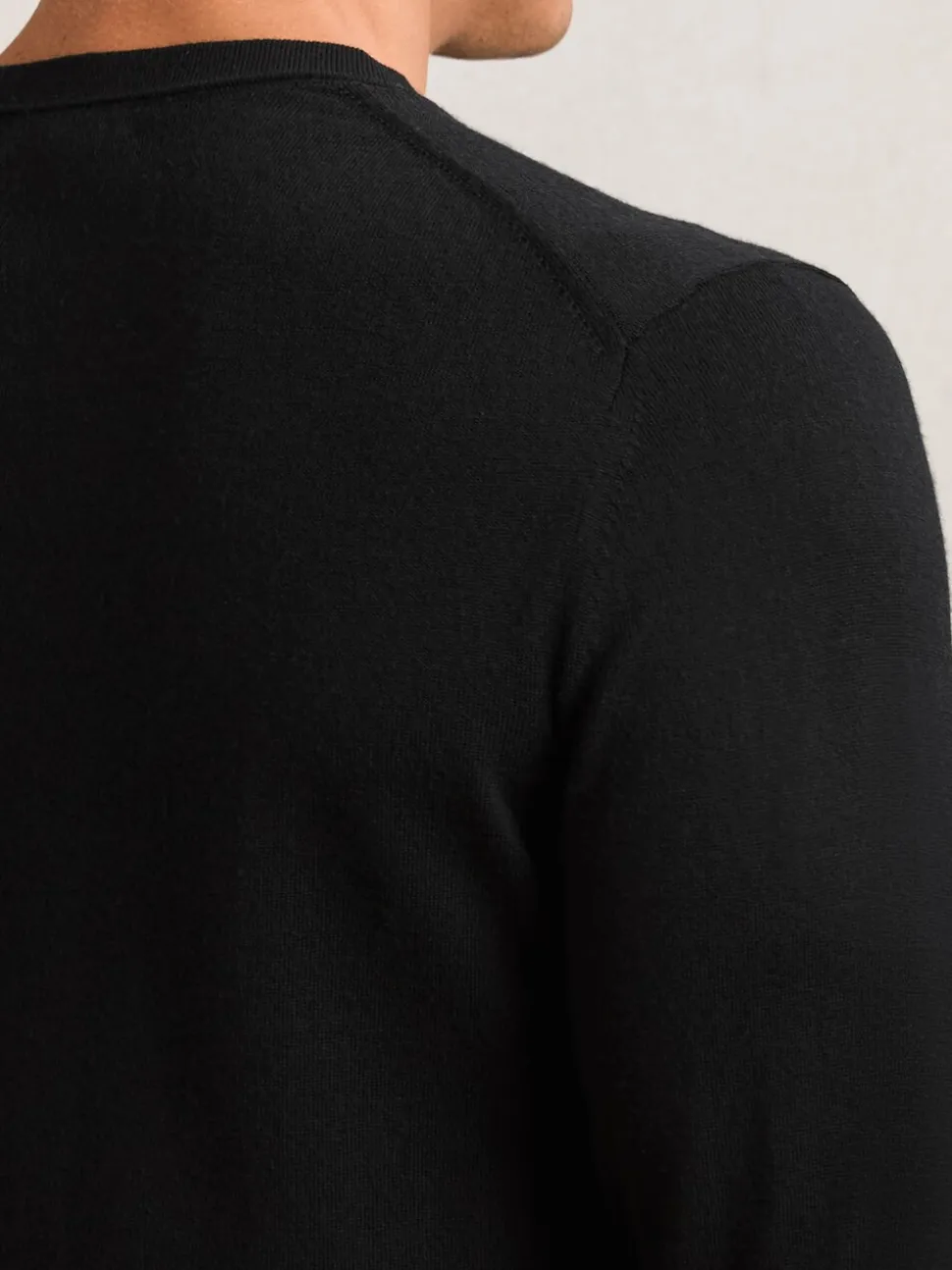 Reiss Black Wessex Merino Wool Crew Neck Jumper