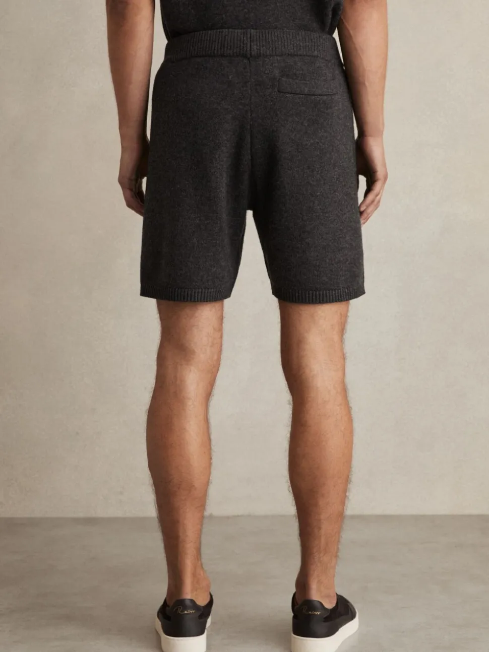 Reiss Charcoal Melange Fenworth Wool Blend Heavy Knit Shorts