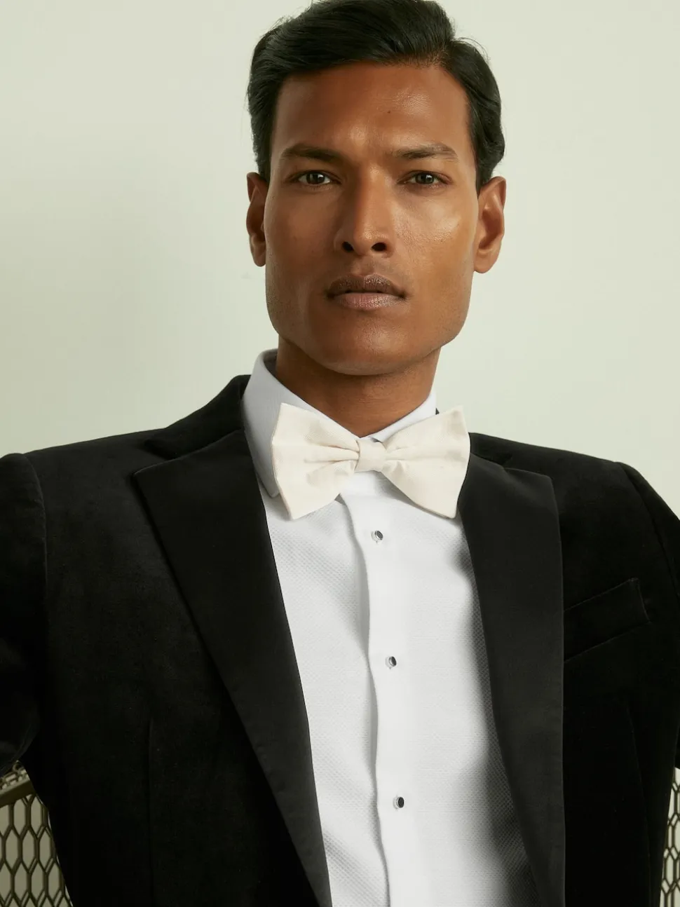 Reiss Ivory Boyle Grosgrain Silk Bow Tie