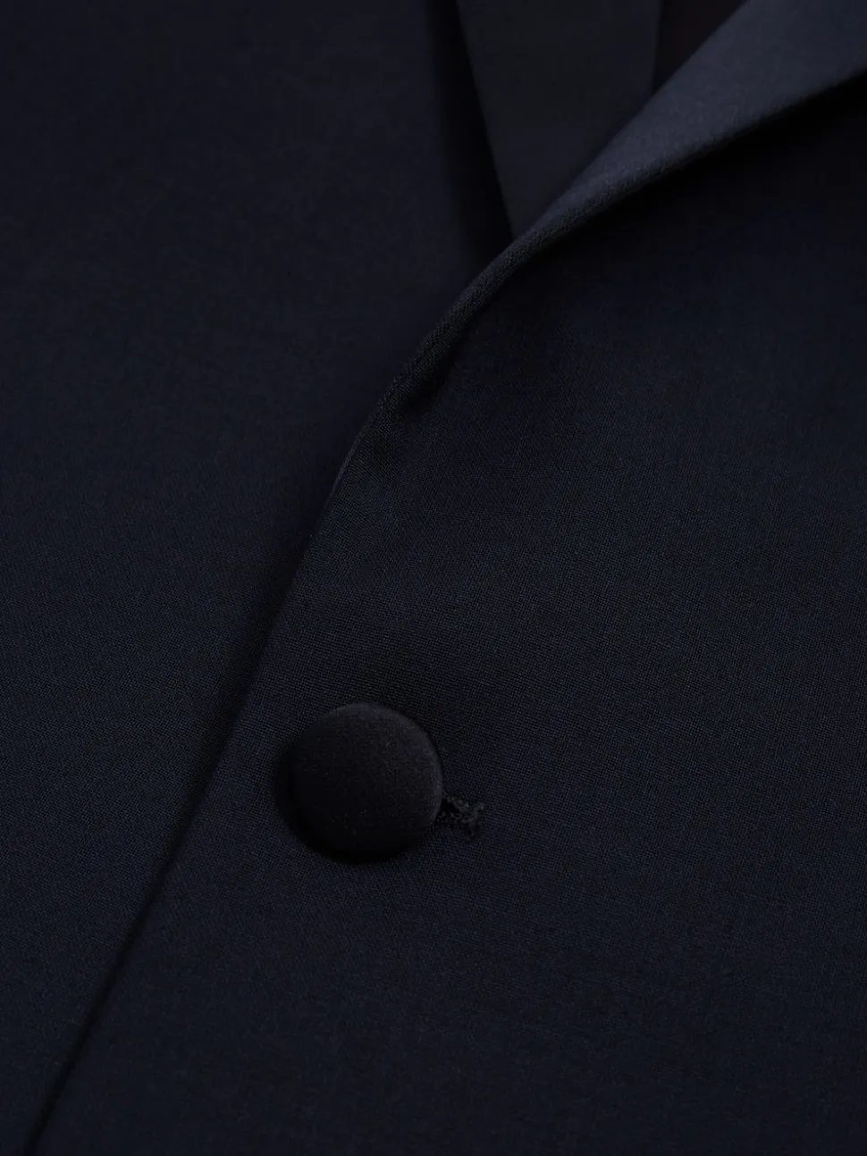 Reiss Navy Poker Modern Fit Performance Dinner Jacket