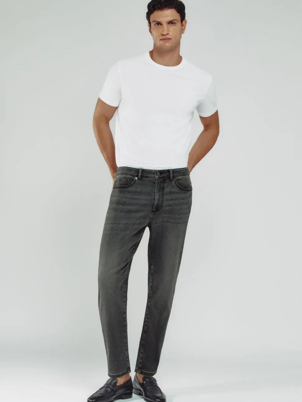 Reiss Washed Black Rathbone Relaxed-Fit Cropped Jeans