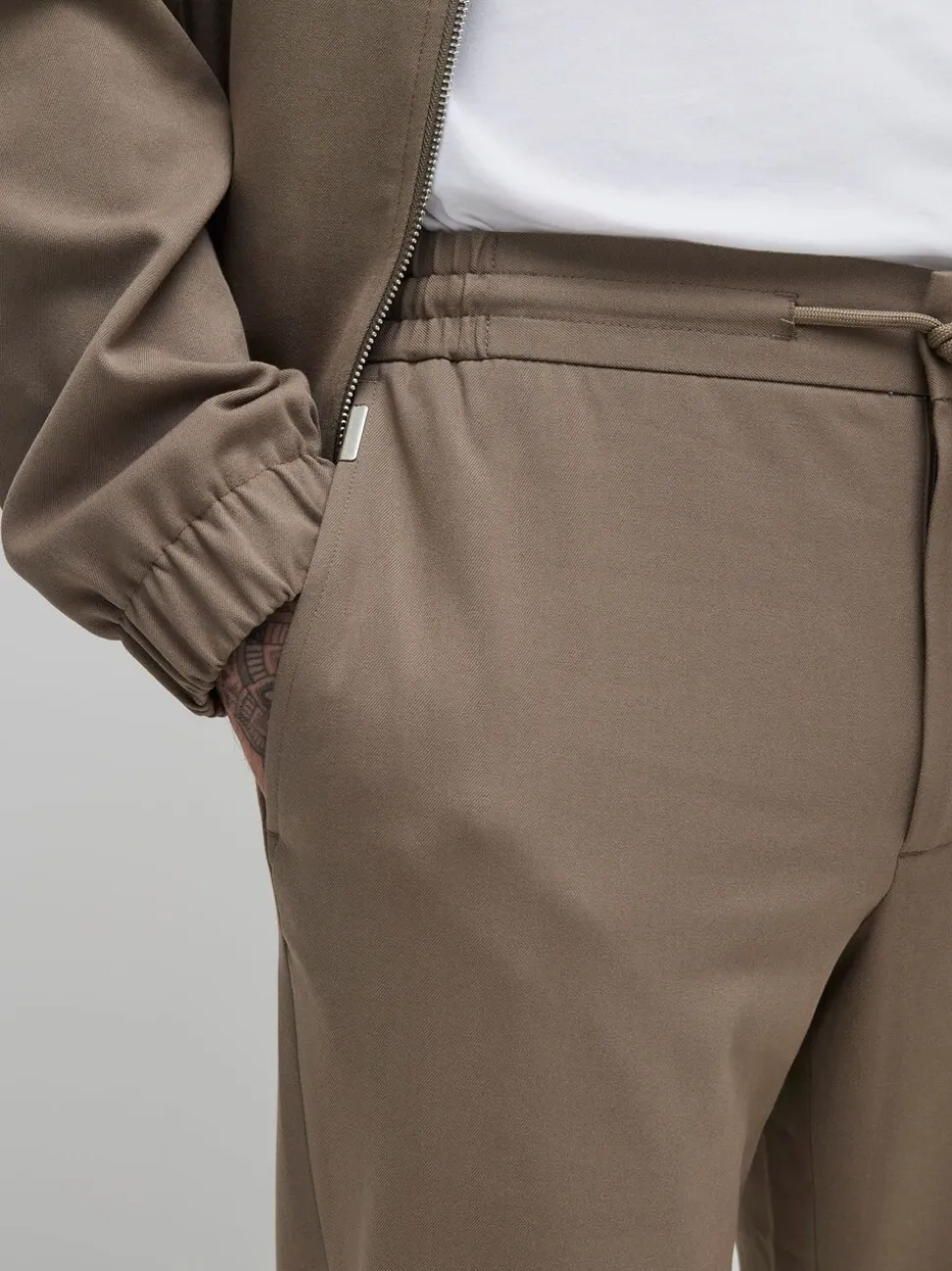 River Island Brown Slim Fit Woven Joggers