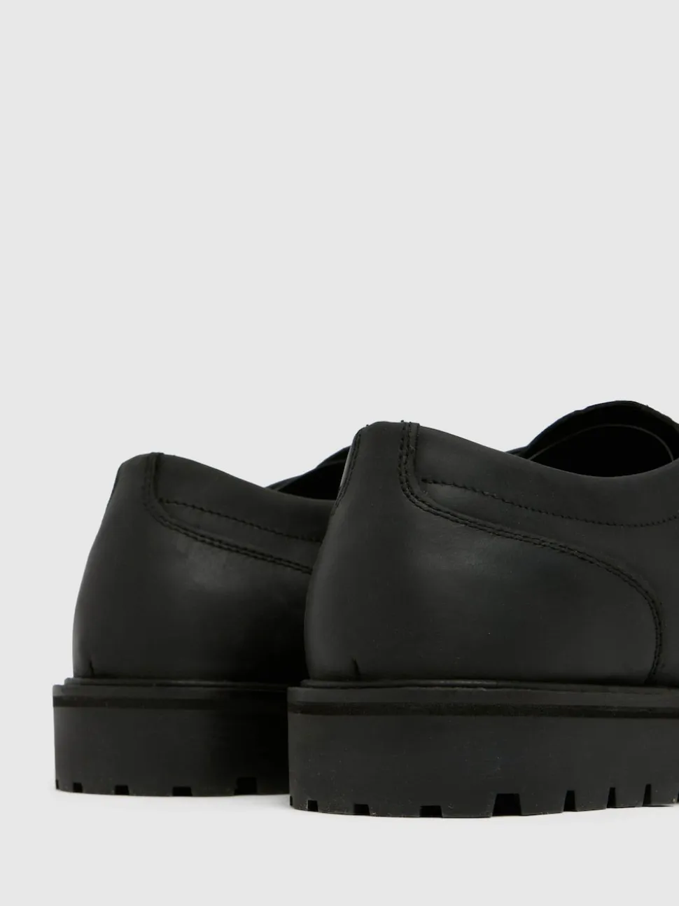 Schuh Black Presley Leather Apron Shoes