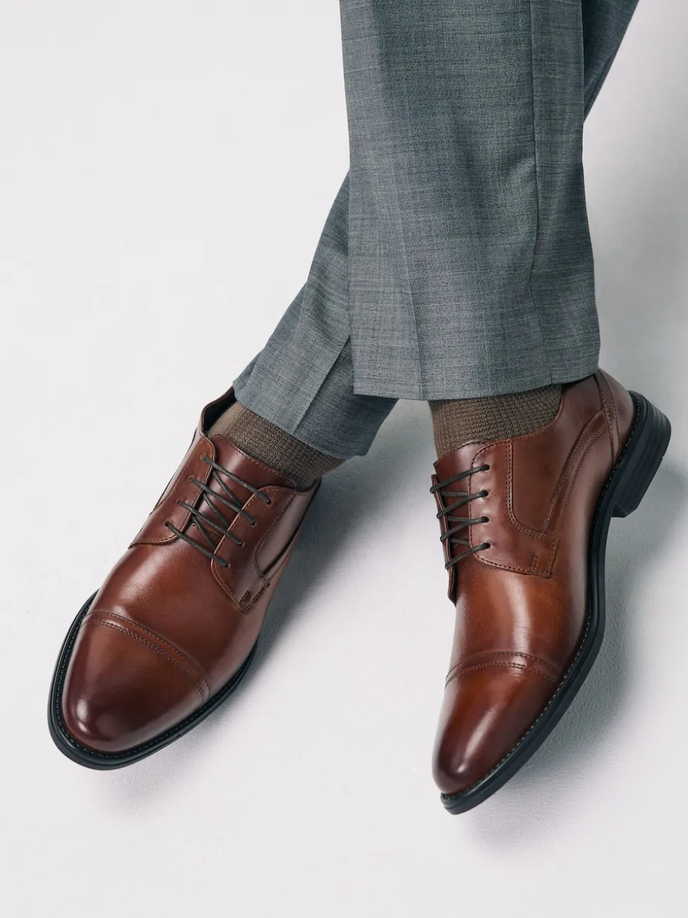 Tan Brown Derby Toe Cap Shoes