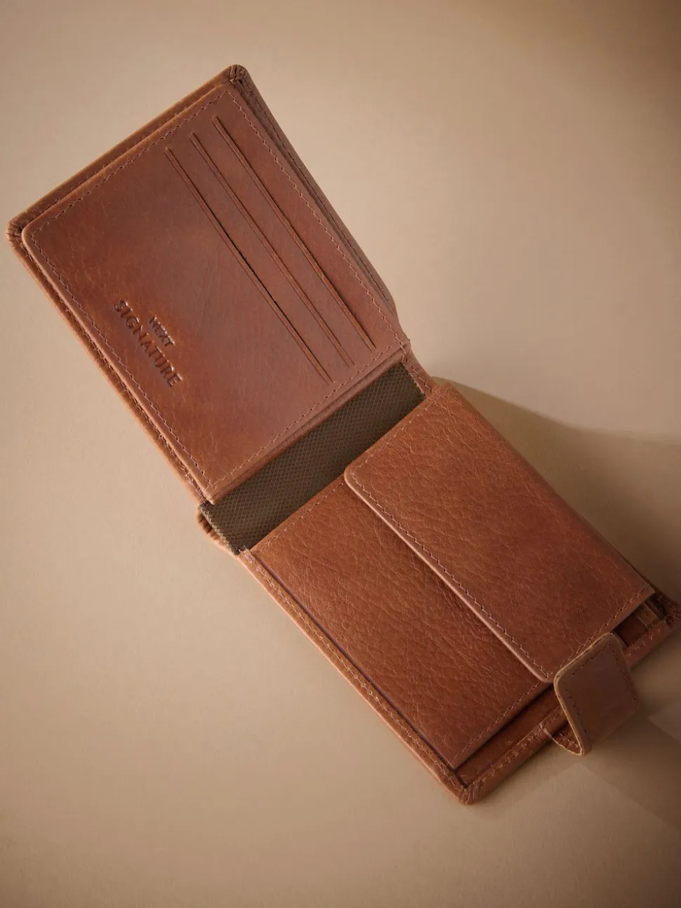 Tan Brown Signature Leather Extra Capacity Wallet