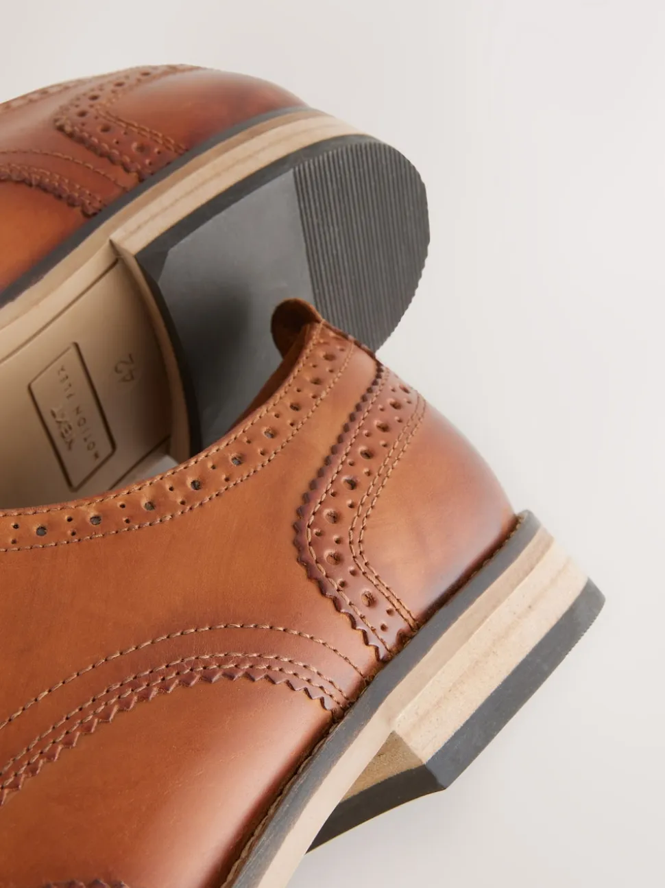 Tan Brown Wide Fit Leather Contrast Sole Brogue Shoes