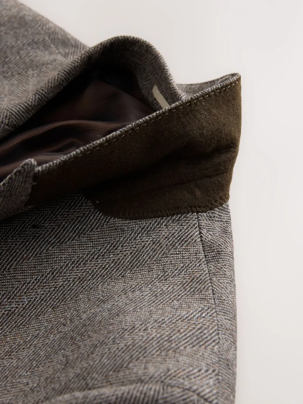 Taupe Brown Double Breasted Signature Marzotto 100% Italian Wool Herringbone Suit Jacket