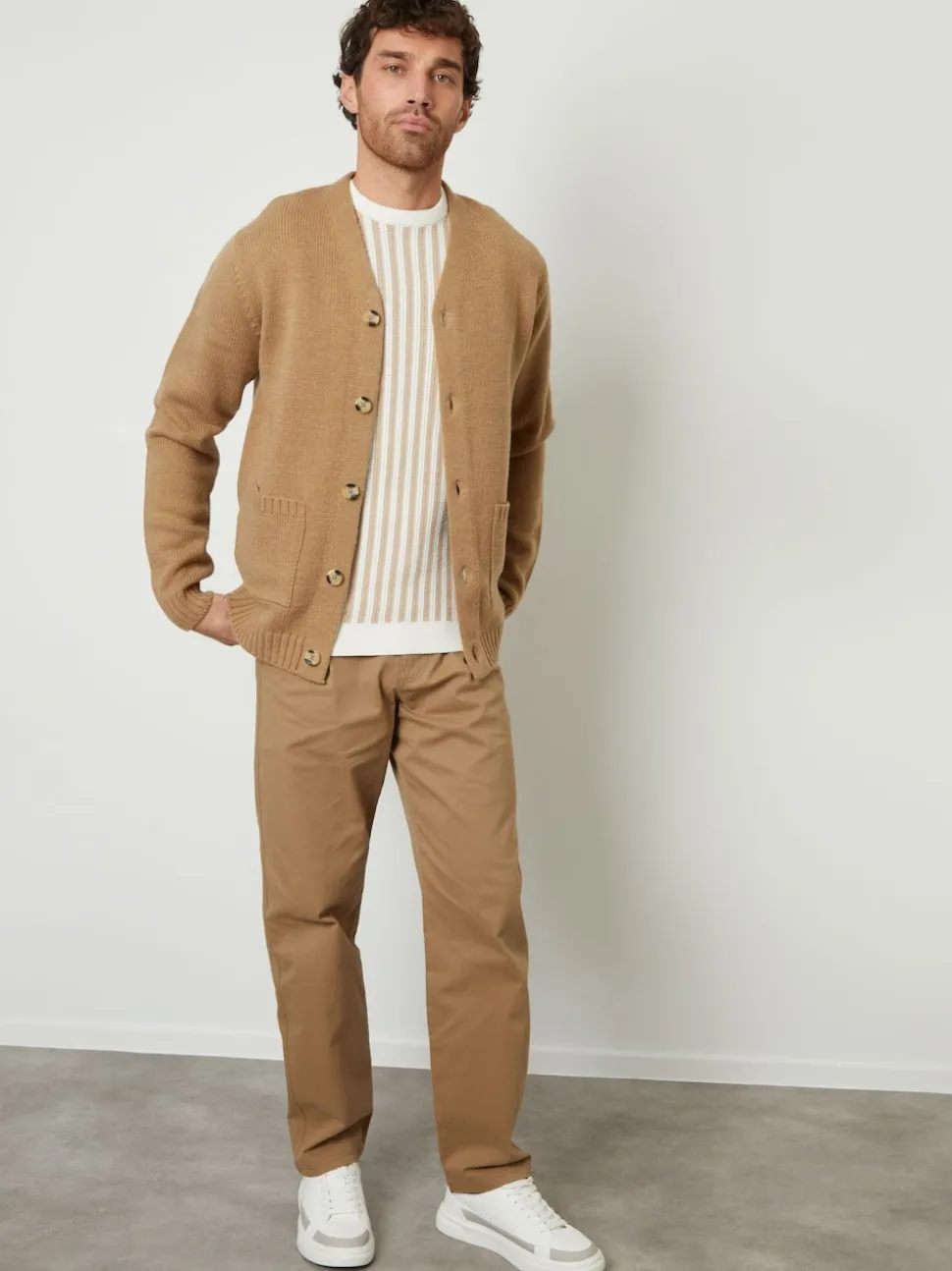 Threadbare Brown Knitted V-Neck Cardigan