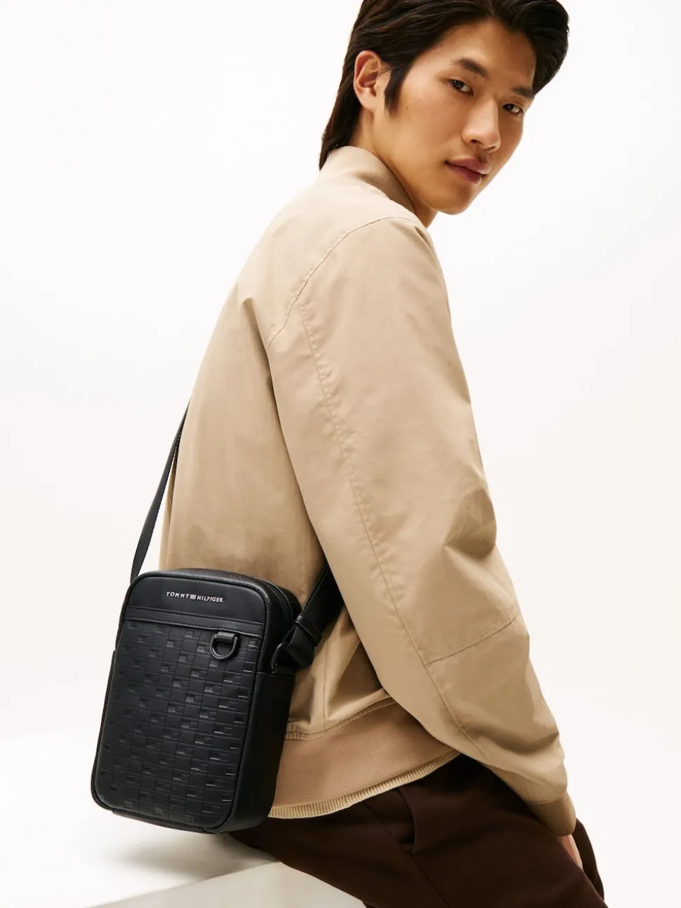 Tommy Hilfiger Black Modern Repeat Flag Cross-Body Reporter Bag
