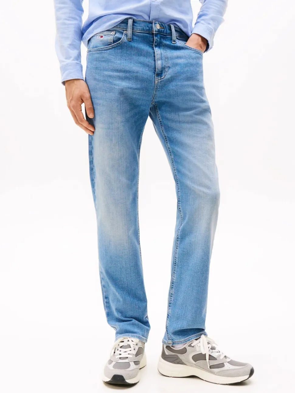 Tommy Hilfiger Blue Light Ryan Slim Straight Jeans
