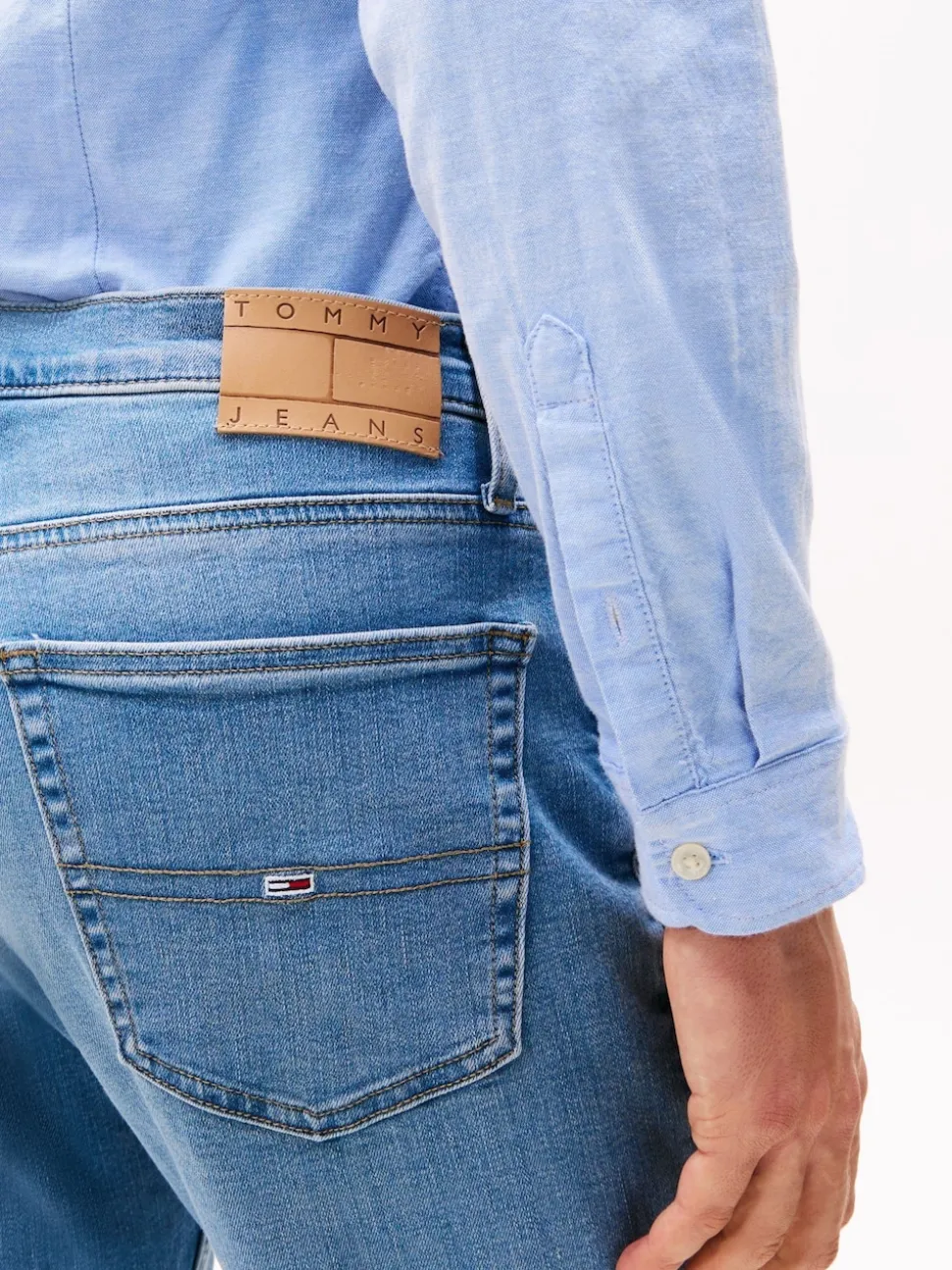 Tommy Hilfiger Blue Light Ryan Slim Straight Jeans