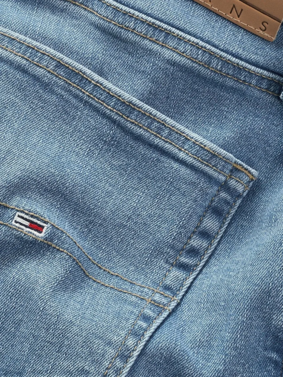 Tommy Hilfiger Blue Light Ryan Slim Straight Jeans