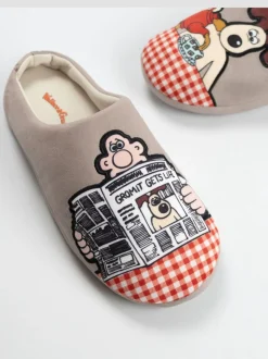 Vanilla Underground Brown Wallace And Gromit Multi Character Slippers