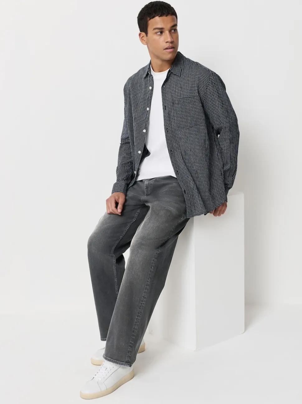 Washed Black Baggy Fit Classic Stretch Jeans