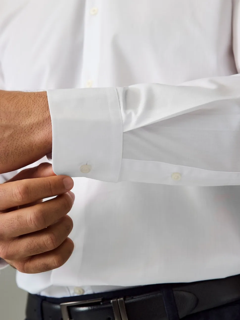 White Button Down Collar Regular Fit Easy Care Single Cuff Smart Shirt