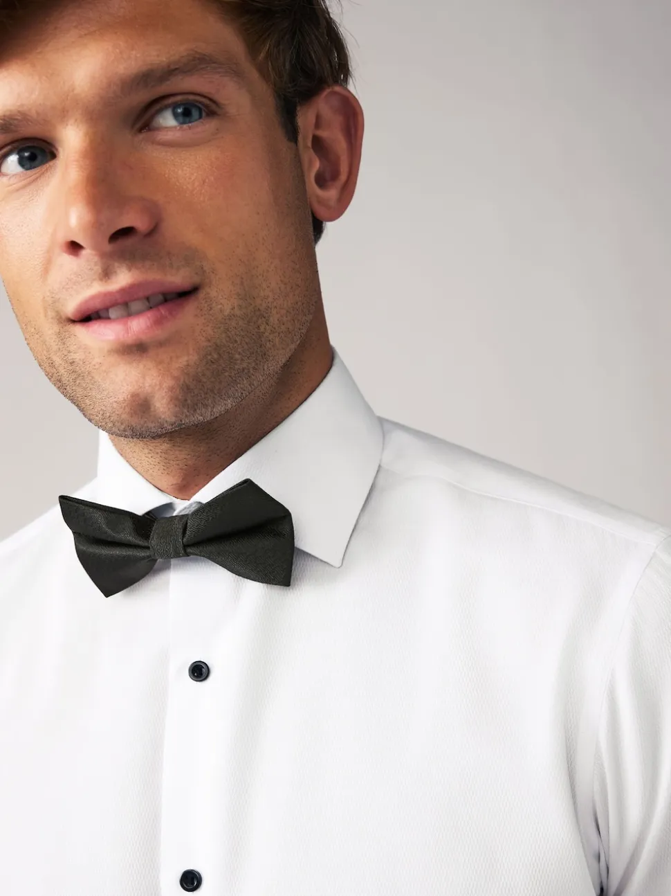 White Textured/Black Bow Tie Slim Fit Single Cuff Shirt And Bow Tie Pack