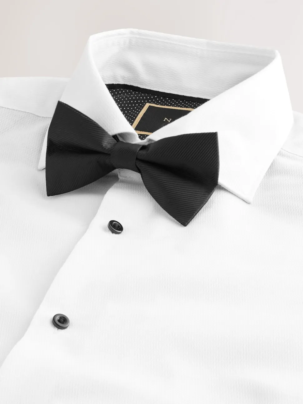 White Textured/Black Bow Tie Regular Fit Single Cuff Shirt And Bow Tie Pack