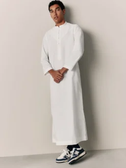 White Thobe