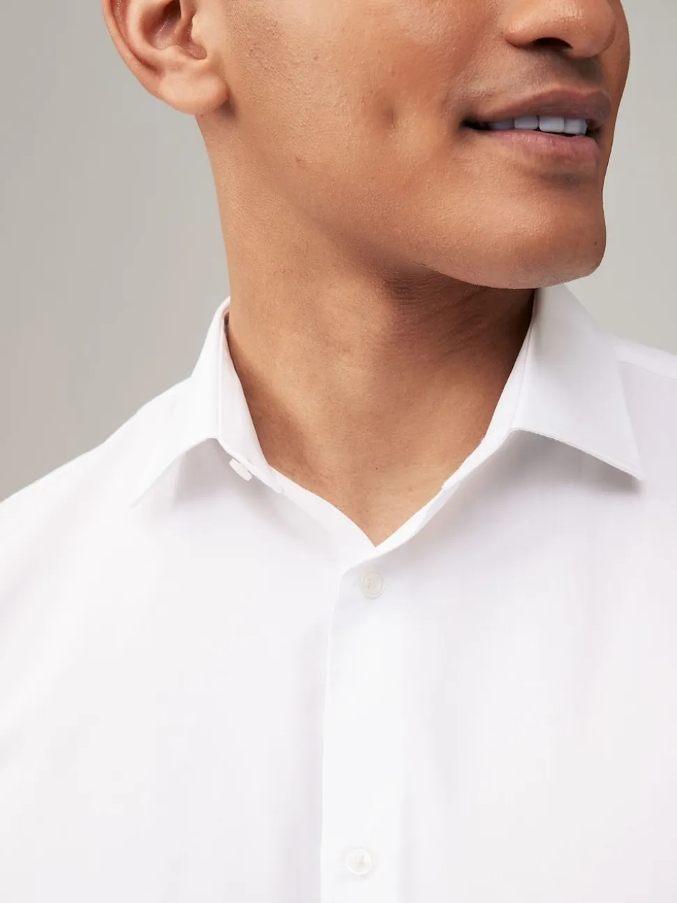White/Blue Regular Fit Easy Care Short Sleeve Smart Shirts 2 Pack