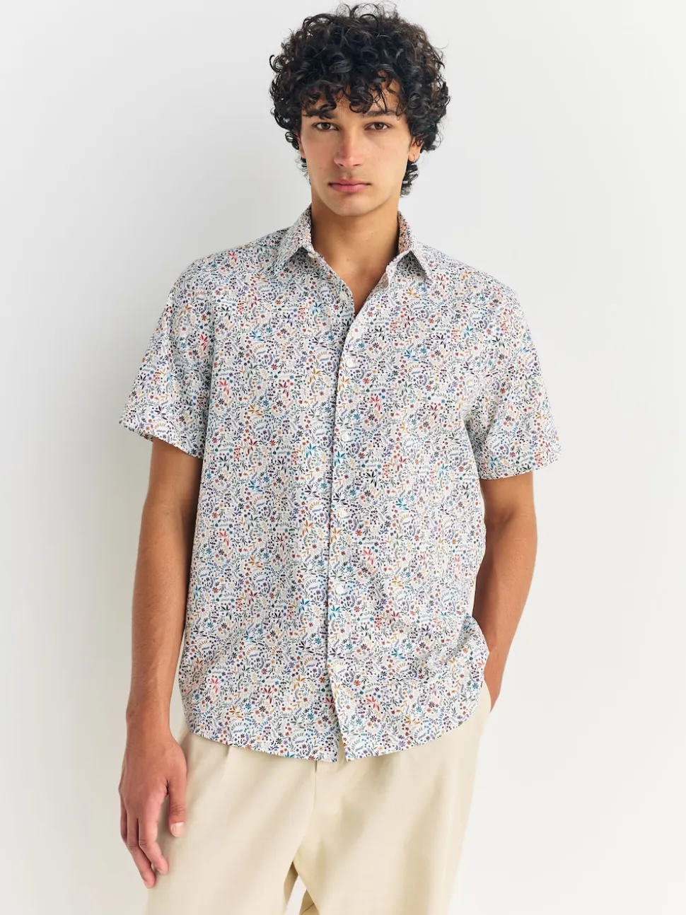 White/Multicolour Ditsy Regular Fit Short Sleeve Shirt