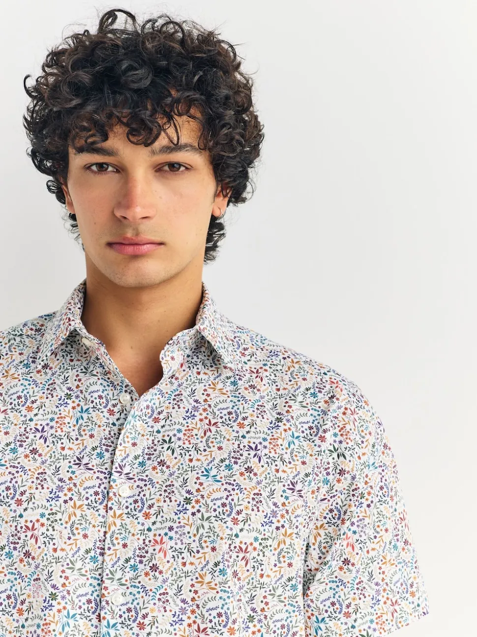 White/Multicolour Ditsy Regular Fit Short Sleeve Shirt