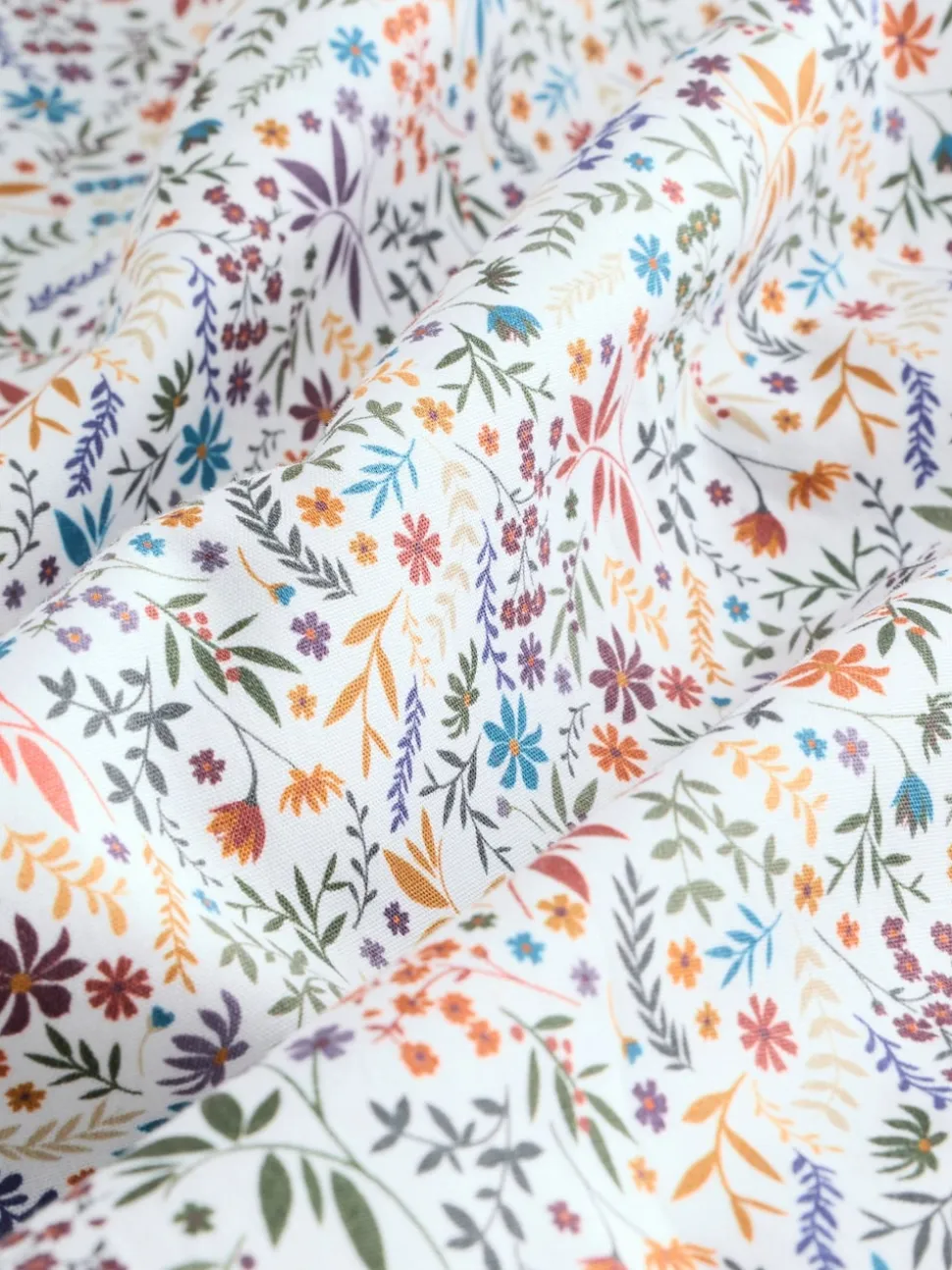 White/Multicolour Ditsy Regular Fit Short Sleeve Shirt